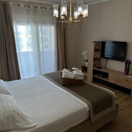 Eja Apartment 3 Tirana Extérieur photo