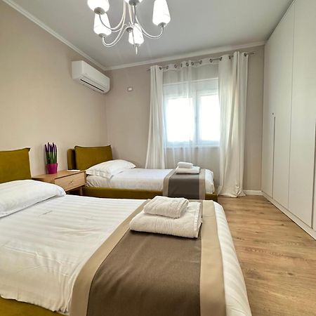 Eja Apartment 3 Tirana Extérieur photo